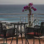 Above The Blue - Sea View Appartement *