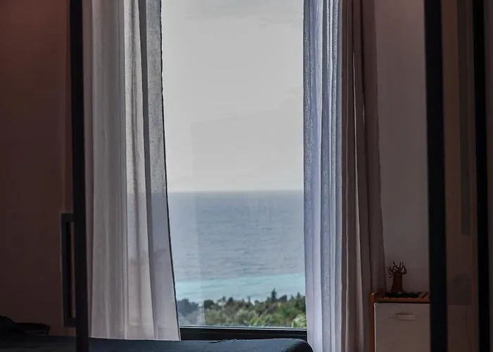 Above The Blue - Sea View *