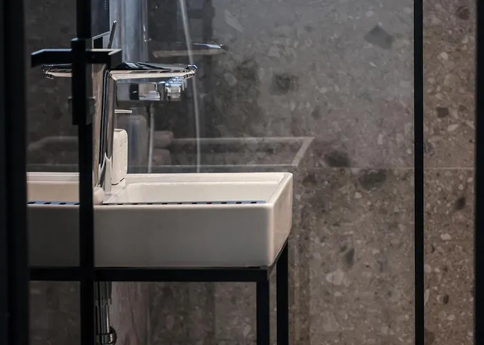 Above The Blue - Sea View 公寓 Dhërmi